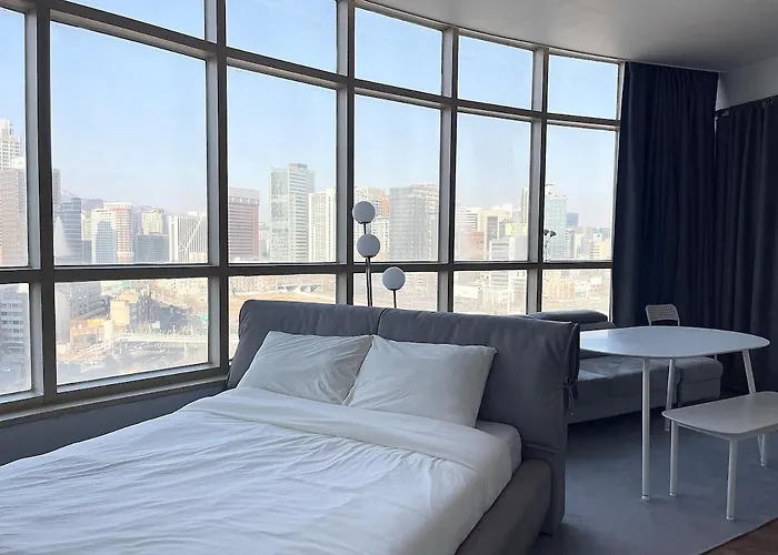 Contemporary Duplex Stn View 3min *